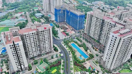 Cần gấp bán lỗ 200tr căn 2pn 1wc view hồ bơi siêu xịn chỉ 2,55 tỷ 0984 639 *** xem nhà trực tiếp