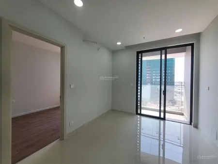 D homme căn 2pn 2wc nhà mới nhận bàn giao, view tầng trung