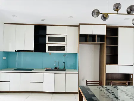 Cần tìm khách mua căn emerald 3pn 2wc view đẹp, để lại full nội thất, giá 6 tỷ 102% còn tl