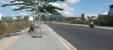 Bán lô đất 114m2, đường lê đại hành, phường long tâm, thành phố bà rịa. giá 3,5 tỷ