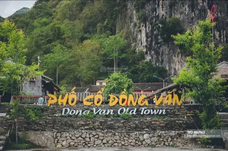 Chính chủ bán đất tặng nhà cực đẹp ngay trung tâm đồng văn hà giang mặt đường ql4c