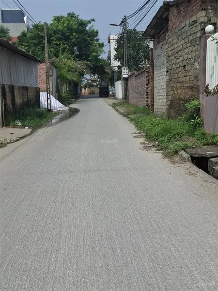 Đất 3 măt tiền gần quốc lô .gần khu cn.gần khu đô thi đang san lấp.