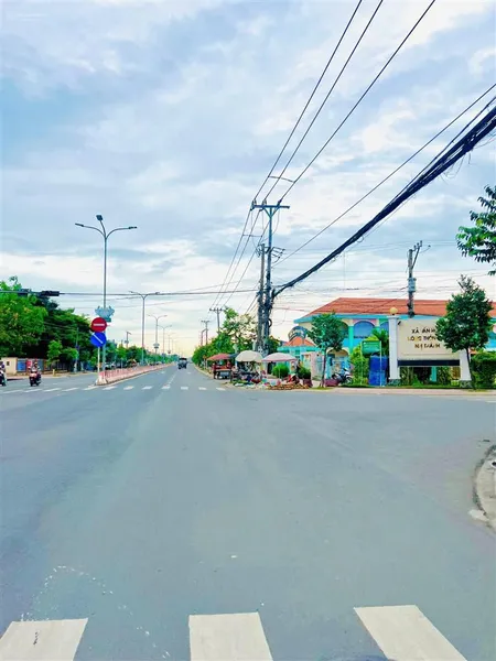 Sốc thật! lô đất view thoáng, ngay trung tâm thủ thừa chỉ 1 tỷ 35 chủ kẹt xoay gấp bán