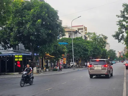 Bán căn biệt thự 3.5 tầng đường ngọc hân công chúa võ cường bắc ninh