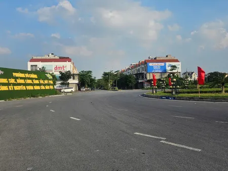 Bán 200m2 đất biệt thự đại hoàng long. Lô áp góc. Thông 2 đầu.  võ cường bắc ninh