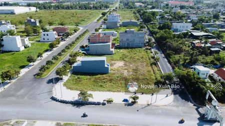 Chính chủ gửi bán 100mv khu tái định cư an hạ, lô đất thuộc trục chính 30m,giá 2ty8 tl.