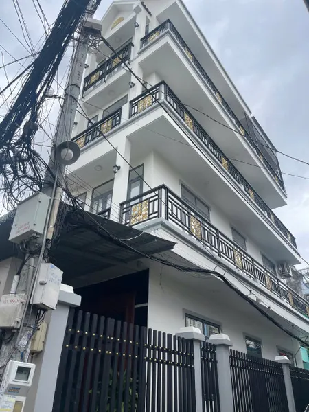 BÁN NHÀ CĂN GÓC 2 MẶT TIỀN- ĐƯỜNG NHỰA XE TẢI 8M -71M - 4 TẦNG - BTCT - NHỈNH 6 TỶ