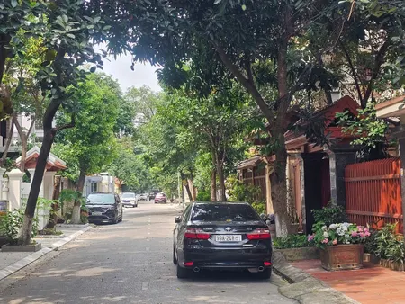 Bán căn góc 268m2 biệt thự 3.5 tầng. Đường võ thị sáu. Kđt việt trang. Phường kinh bắc bắc ninh