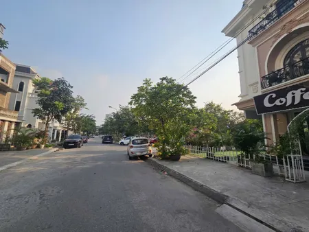 Bán 162.5m2 đất biệt thự xây thô 3.5 tầng. Dự án công ty nhà khả lễ. Võ cường bắc ninh