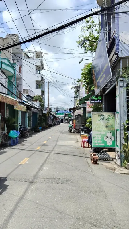 Nhà mặt tiền Kinh Doanh Đường Ôtô, giá 5.55 tỷ P.Bình Hưng Hòa B , Bình Tân.