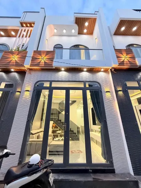 Nhà Mới Đẹp 1 Trệt 1 Lầu – 120m² – Sổ Hồng Riêng – Thủ Dầu Một
