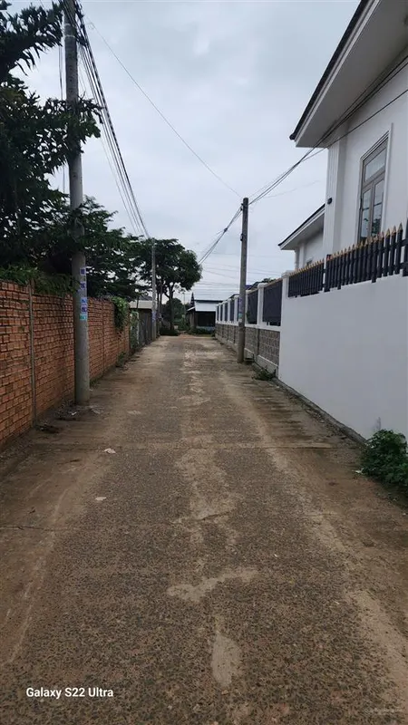 Bán đất thổ cư giá rẻ 153.6m2, (6mx25.6m), giá 1,2 tỷ tại hẻm ql 20, xã đức trọng, tỉnh lâm đồng
