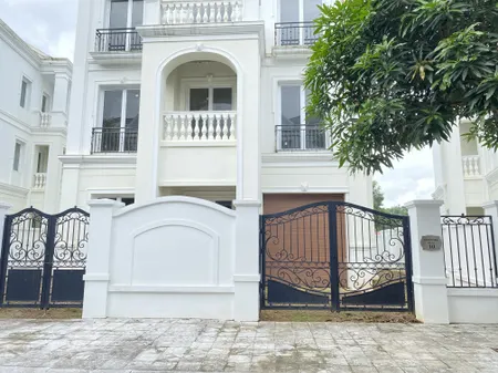 Bán nhà 273,5m² ngang 14m giá 11.85 tỷ Phường Yên Bái