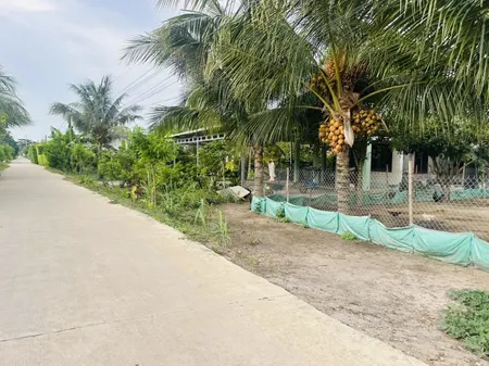 1000m2 có 120m2 thổ cư (720tr), cách tphcm 40km
