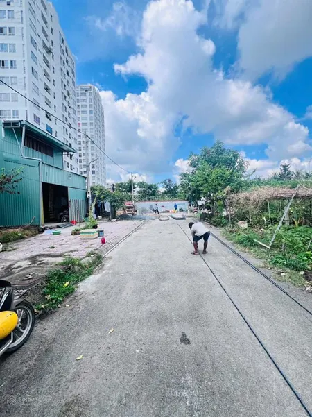 Hiếm đất(100m2)view sông cực mát đg 9m(có vỉa hè)kdc hiện hữu xây dựng tự do 5' ra phạm văn đồng