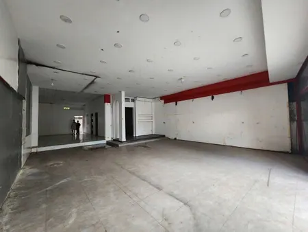 Cho thuê mặt bằng đường Lê Hồng Phong Diện tích: 10x26 thông suốt ( gồm 1p ngủ) 0815422197