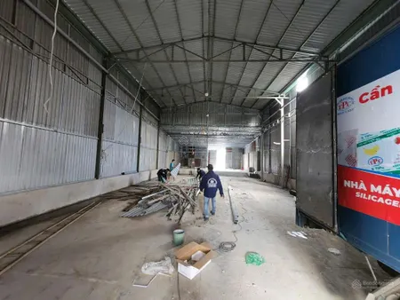 Bán xưởng 705m2 mặt tiền đường xe tải thông giá 10 tỷ 500