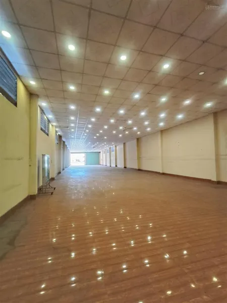 Bán showroom mặt tiền quốc lộ 1a, khu phố 3, bến lức, 891 m2 thổ giá 18 tỷ