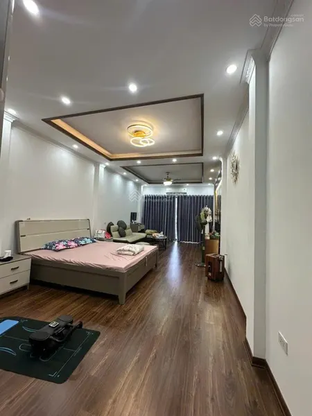 Bán nhà riêng tại đền lừ, 14,25 tỷ, 54m2, 4pn, 3wc, giá ưu đãi