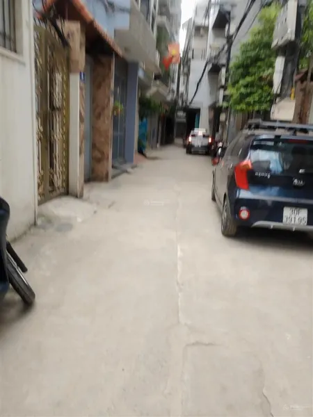 Hoàng mai ô tô tránh nhà đẹp rộng rãi diện tích 65m2 mặt tiền 4m, giá 13 tỷ