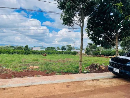 Gấp gấp ạ e còn 4 lô đất đẹp duy nhất trung tâm đức trọng lâm đồng