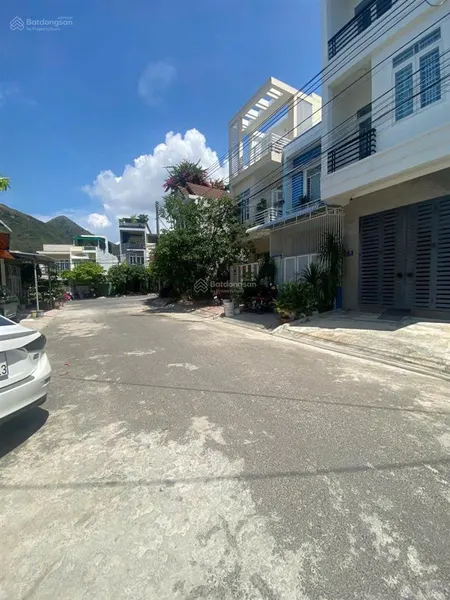 Lô đất đường lê văn miến, hòn xện, phường bắc nha trang 60m2 ngang 4m giá 3,8 tỷ