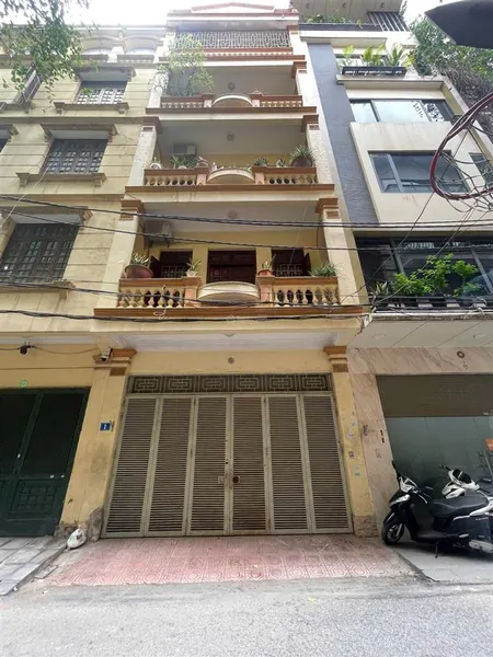 *****[mót bán] chủ hạ 1.3 tỷ còn 15.5tỷ nguyễn chí thanh 46m2 6 tầng phân lô ô tô 2 thoáng