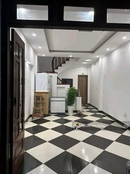 Bán nhà giải phóng, hoàng mai căn góc, dt 48m2, 5 tầng, mt 5.5m ngõ thẳng tắp chỉ 8.12 tỷ
