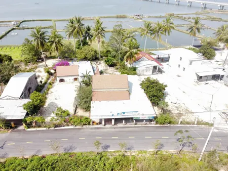 Bán đất có nhà kiên cố mặt tiền đường thanh niên tam thanh
