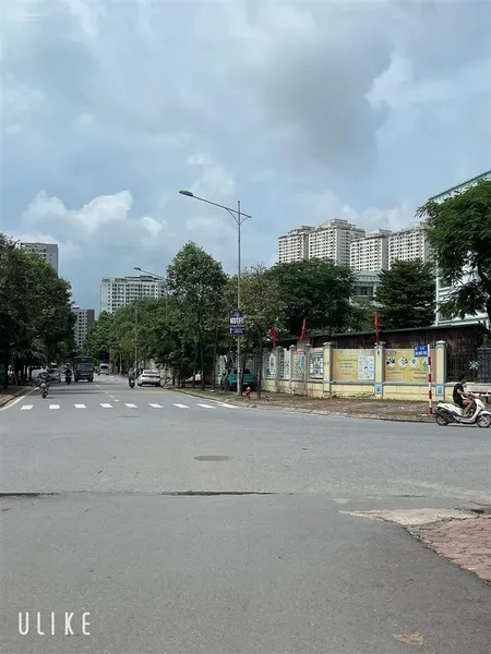 Bán đất phân lô linh đàm diện tích 90 mét mặt tiền 5 mét vỉa hè giá 15 tỷ