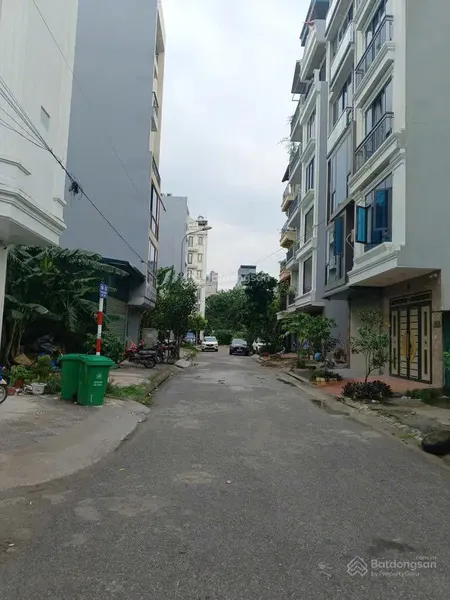 Cực hot! nhỉnh 9 tỷ có ngay lô đất dv 64m mt 4,8m phân lô, vỉa hè, ô tô tránh, trung tâm hà đông