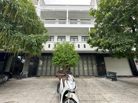 Bán nhà MT TRẦN PHÚ 318.8m² ngang 10m giá 18 tỷ Phường Tuy Hòa