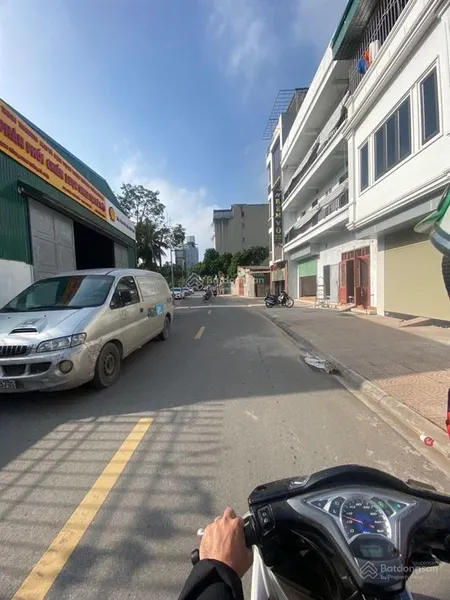 Bán gấp mảnh đất phố thạch bàn, ô tô tránh kinh doanh 35m2 mt 4m giá 3.7 tỷ