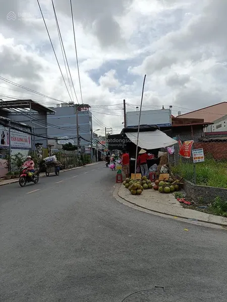 Bán lô góc 2 mt đường nhựa 16m thông thoáng. 82.8m2 full thổ cư xây dựng ngay 1tỷ380 1/ hồ văn tắng