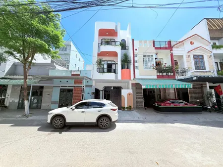 Nhà 3 Tầng, 3 phòng ngủ, Đường Hoà Minh 15, cách Biển 400m