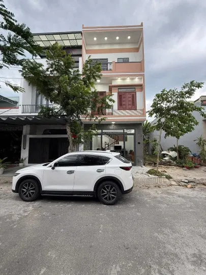 Nhà 3 Tầng, 3 Phòng Ngủ, Đường Lương Khánh Thiện - Giá 5.45 Tỷ