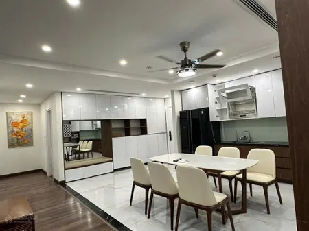 Chính chủ cần bán căn hộ ngoại giao đoàn, 4pn+1, 3vs s 151m2 sử dụng. giá rẻ nhất tt 69tr/m2