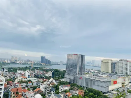 Bán căn góc 3pn/168m2 view hồ tây, nhà nguyên bản cđt, đã có sổ, giá bán 12.4 tỷ. 0986 558 ***