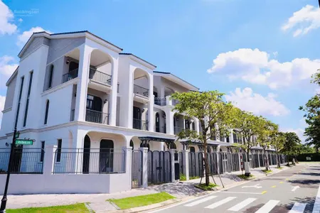 Bán nhà biệt thự tại palm city, 8,5 tỷ có 2 mặt tiền sông, ngay song hành, có hđmb , hỗ trợ vay