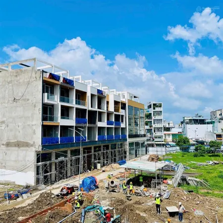 Bán nhà phố thương mại 80m2, 11 tỷ 1 trệt 1 lửng 3 lầu 1 sân thượng