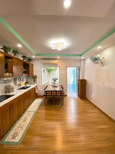 Bán nhà phố 56 m, khu phần lo đồng bộ, 2 tang,hẻm xe hoi, nội thất cao cấp, thuê 10tr/tháng .
