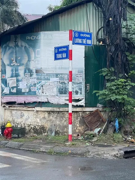 Mặt đường phùng khoang 70/90m lô góc 2 mặt thoáng 5 tầng dòng tiền 40tr/tháng