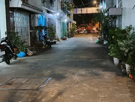 Cần bán gấp trả ngân hàng gần sát trung tâm phú nhuận sổ vuông hiếm giá 8tỷ4 thương lượng