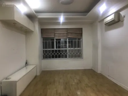 Bán căn hộ chung cư đường thành thái công viên cầu giấy, 125m2 giá chào 8.5 tỷ