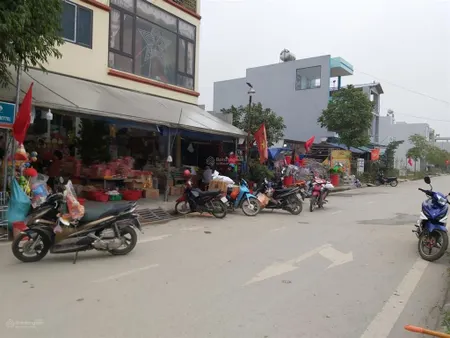 Bán 77m2(odt) đường huỳnh thúc kháng, phố chợ lương sơn, giá 3,x tỷ. cách nội đô hn 35km.