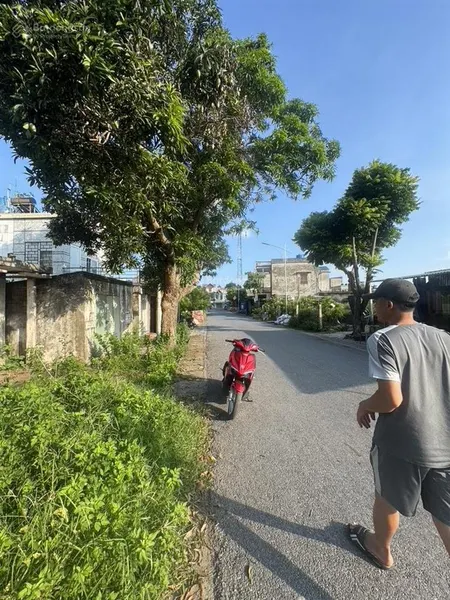 Hàng hot hiếm có khó tìm cần bán mảnh đất thuộc trục chính liên xã gần ngã 3 đông xuyên về đông trà