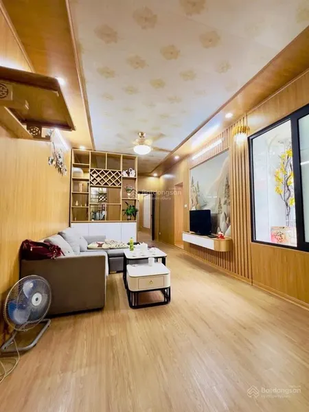 Bán sổ đỏ tt quỳnh mai 90m2 nhỉnh 3 tỷ hai bà trưng lô góc đẹp