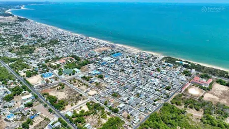 Bán lỗ 600tr lô 100m2 (5x20m), khu tái định cư phước hải, cách bãi tắm chỉ 800m, giá chỉ 3.150 tỷ