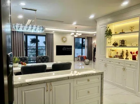 Cần bán gấp căn 3n full đồ tầng trung ban công đb 85m2 chung cư ck, giá thương lượng, đồ như ảnh