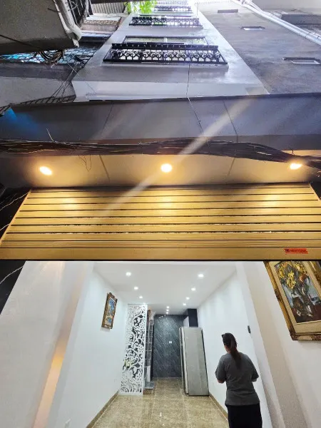 Bán nhà 28.4m² ngang 2.9m giá 7.6 tỷ Phường Tây Hồ